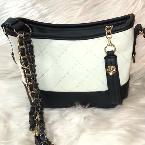 Diamond Quilted Shoulder Bag Black and White Vegan Leather - Picture 2 of 5